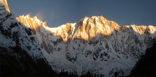 Sunrays on Annapurna peaks -  himaland.com